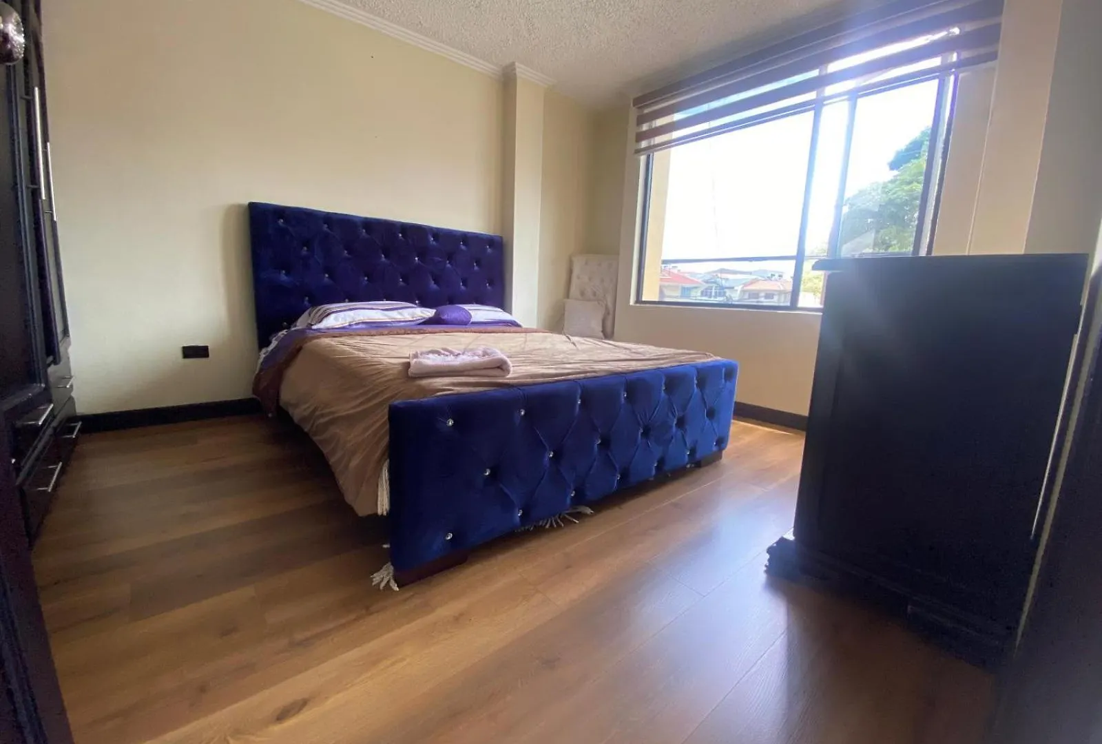 Apartment Maravilloso Departamento De Lujo Por Estrenar Con 3 Dormitorios Cuenca